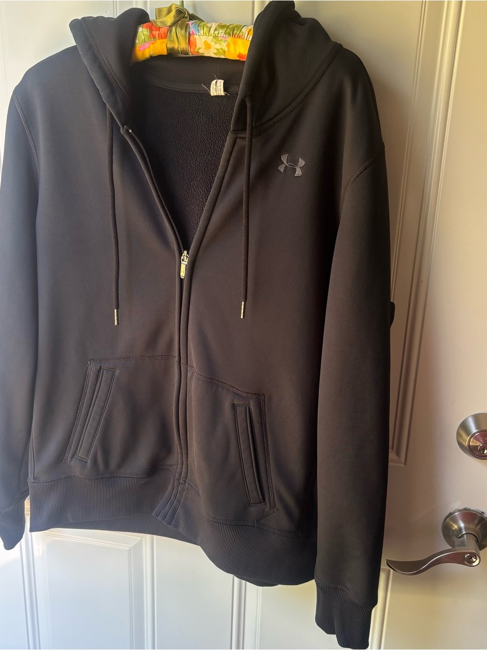 Like new Under Armour Storm Fleece Lined Hoodie Women’s Medium Black ColdGear